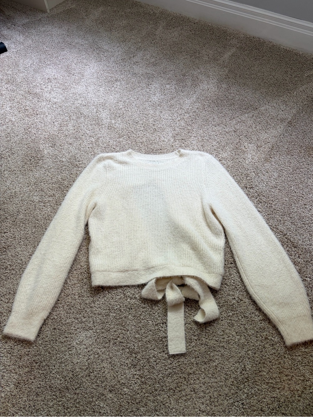 American Eagle Sweater